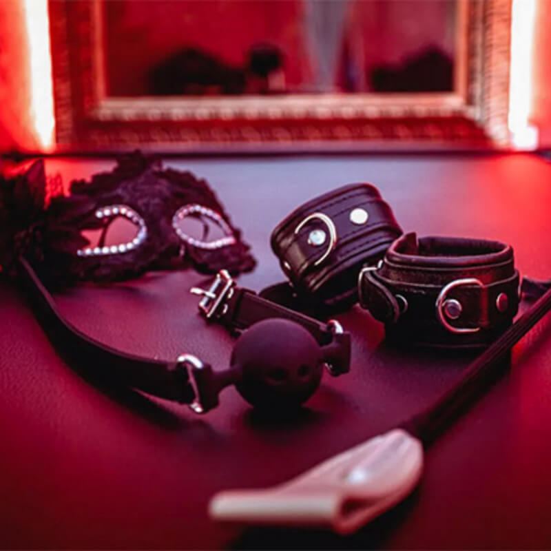 Bondage & Fetiches