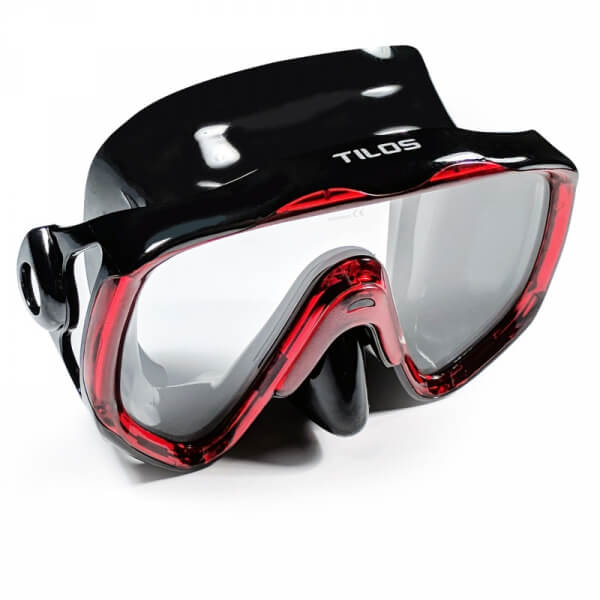 MÁSCARA MODELO TITÁNICA PARA ADULTO COLOR NEGRO/ROJO MARCA TILOS