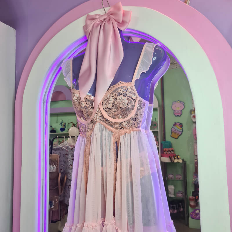 Alma diseño babydoll con abertura y con panty de randa y tul delicados