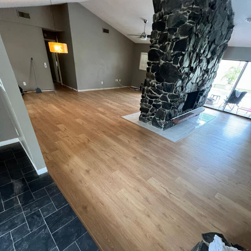 PROFESSIONAL HARDWOOD FLOOR INSTALLATION