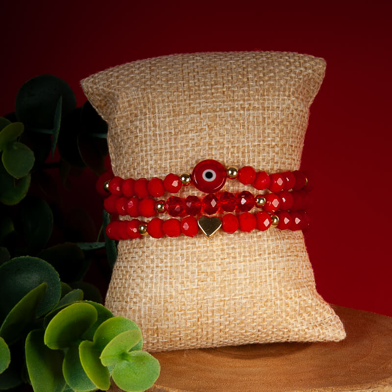 Pulsera Triple Roja Ojo Turco Corazon Dorado