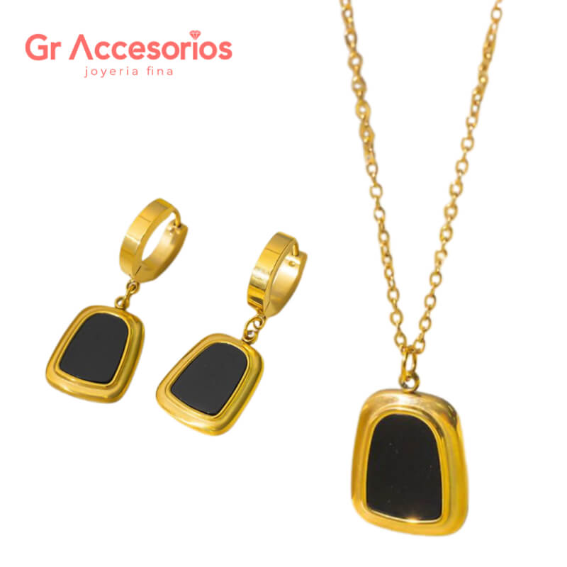 Set de Collar y Aretes en Acero Inoxidable - Elegancia en Dorado y Negro por Solo $150