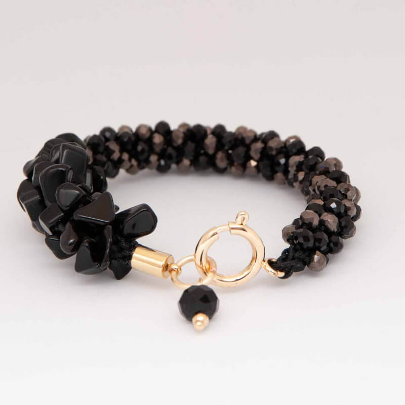 Pulsera tejida piedra picada negra cristales negros