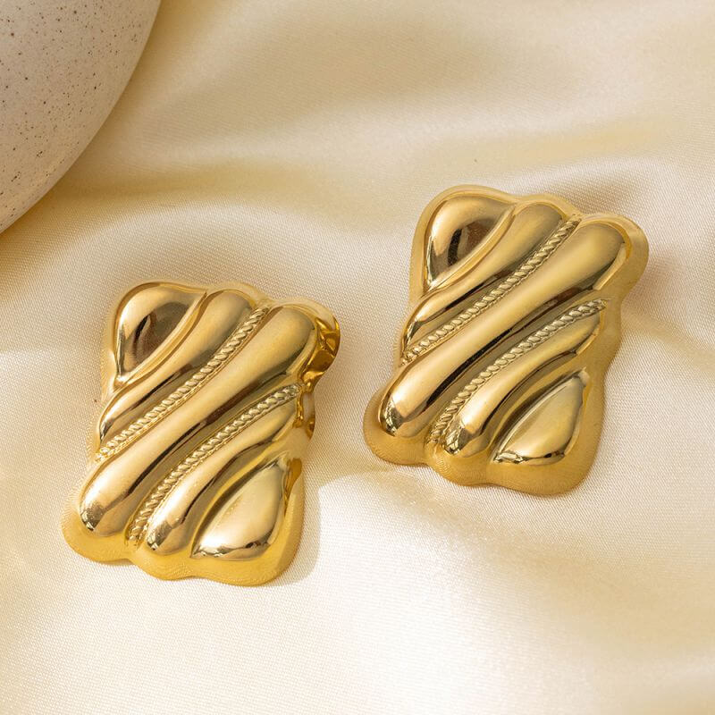 ARETES WANDA