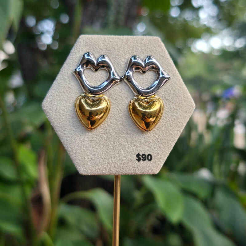 ARETES BESO CORAZON