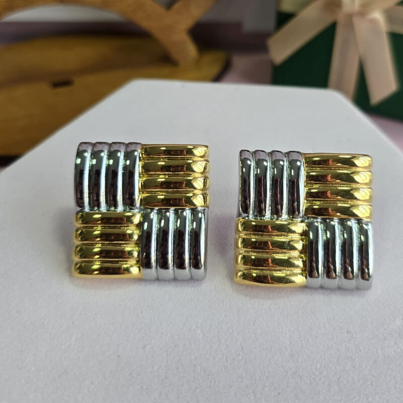 ARETES LUCIA
