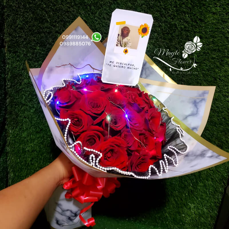 Buchon Pequeño con Tul de Perlas y Luces