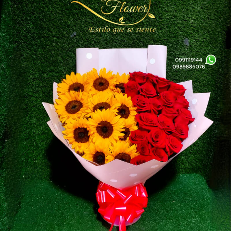 Corazon con Girasoles y Rosas