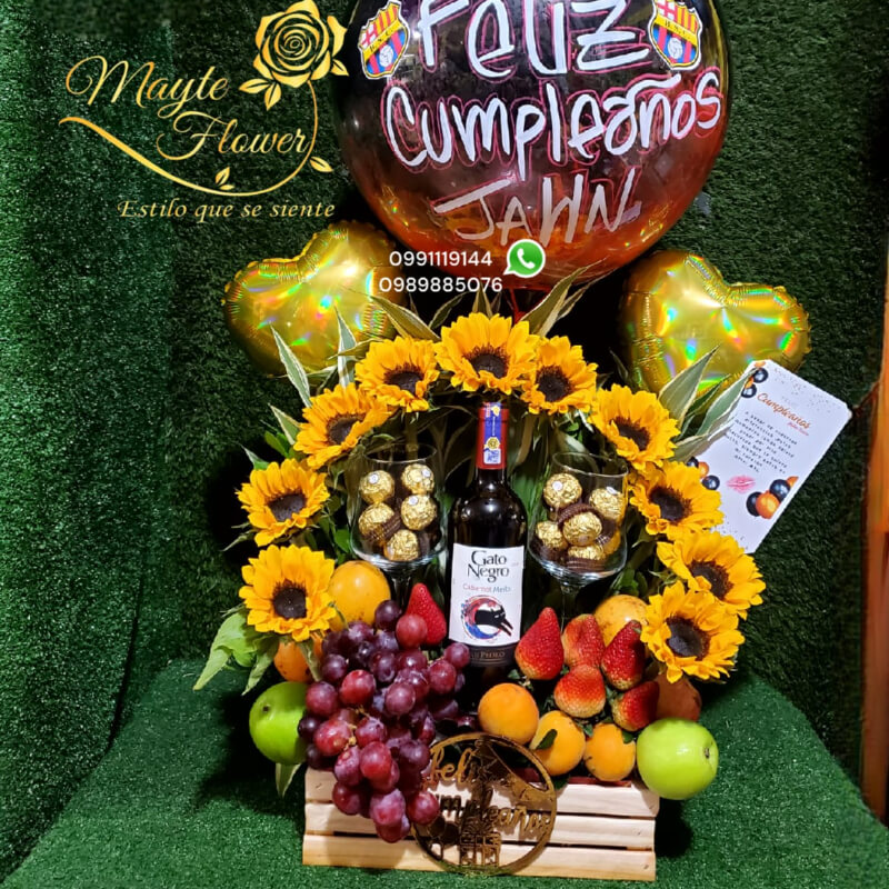 Arreglo Frutal con Vino
