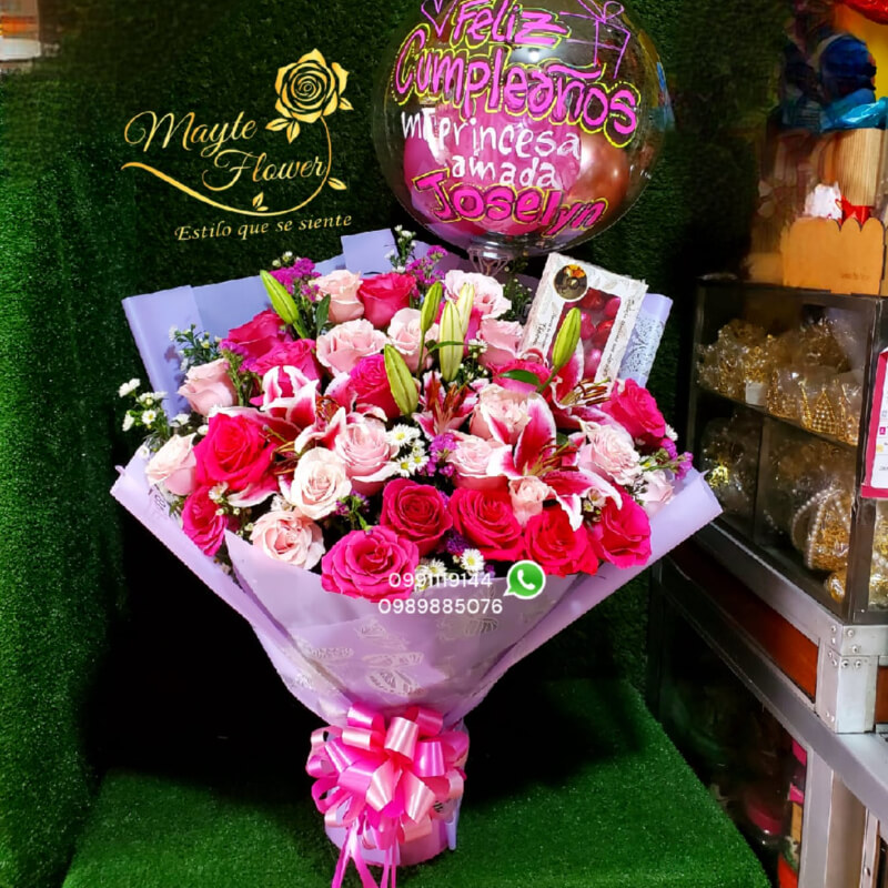 Buchon con Rosas Rosadas y Lirios
