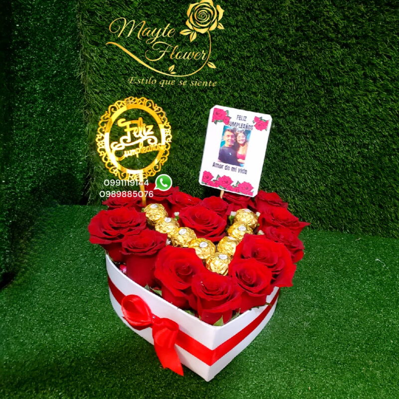 Corazon Pequeño de Rosas con Ferrero Rocher