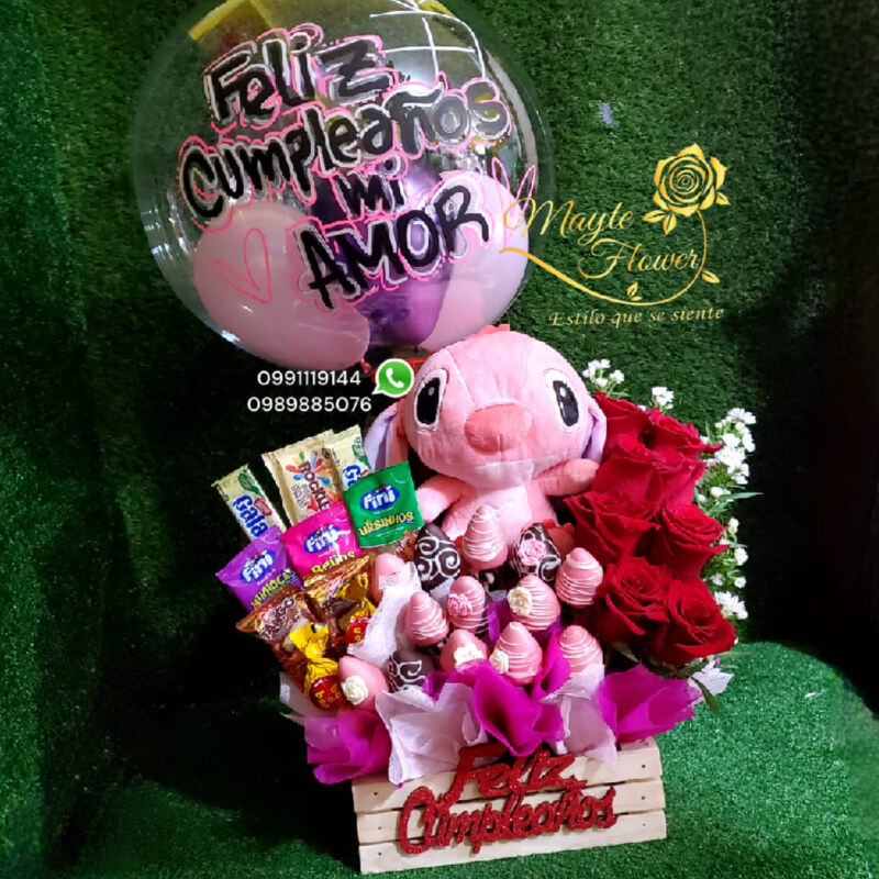 Detalle Stich con Fresas y Rosas