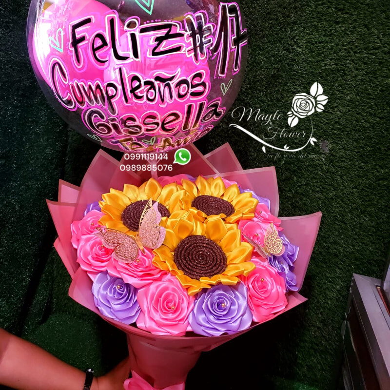 Buchon Grande con Rosas y Girasoles