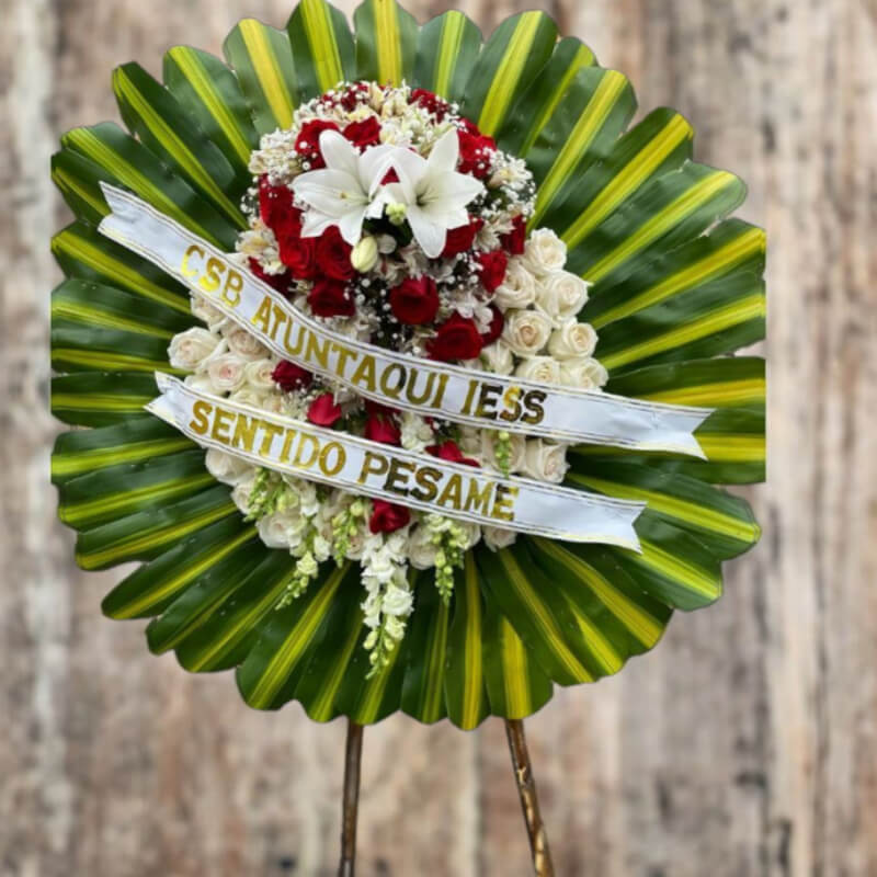 Corona Fúnebre: Sentido Pésame y Paz Eterna en Ibarra