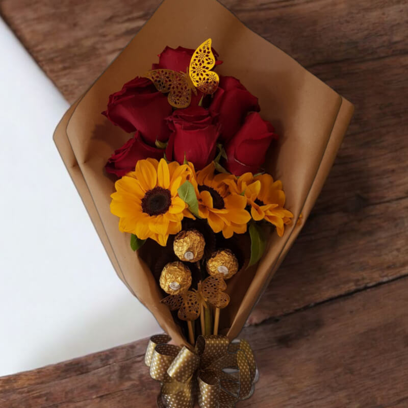 Delicia Floral y Dulce: Rosas, Girasoles y Chocolates en Ibarra