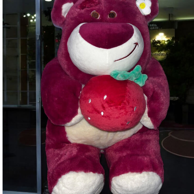 Lotso: El Abrazo Más Dulce con Aroma a Fresa en Ibarra