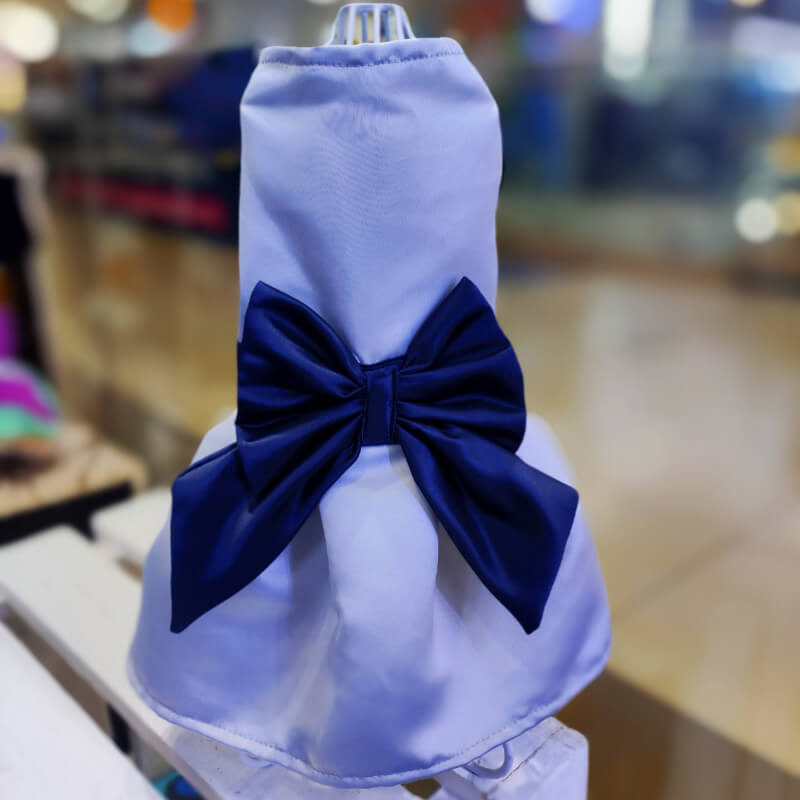 VESTIDO PODESUA PLATEADO CON LAZO AZUL MARINO PARA PERRITAS Y GATITAS TALLAS XS - S