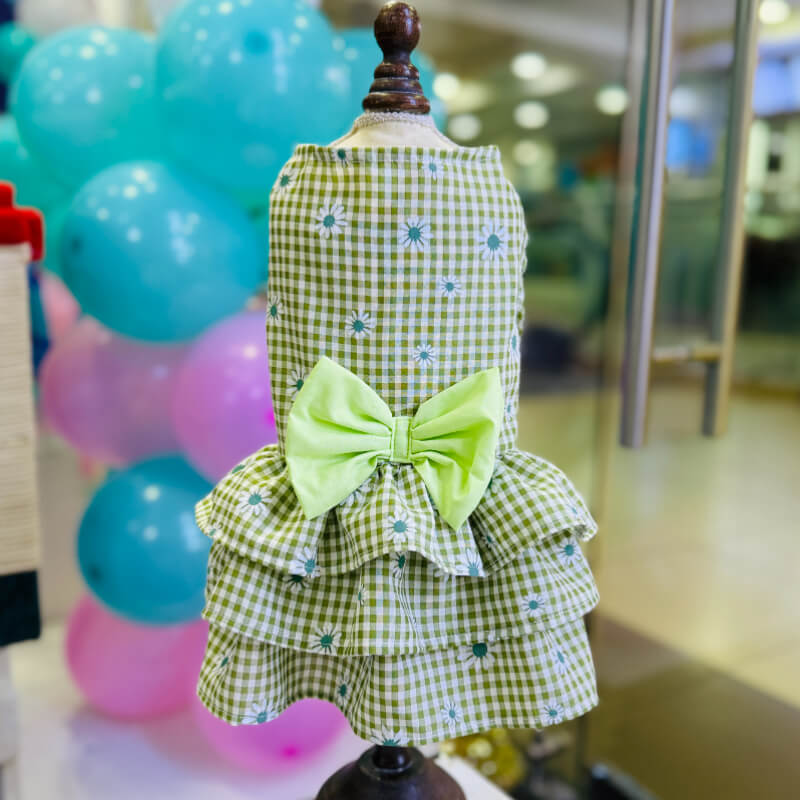 VESTIDO A CUADROS VERDE LIMÓN CON FLORES PARA PERRITOS Y GATITOS TALLAS XXXS/XXS