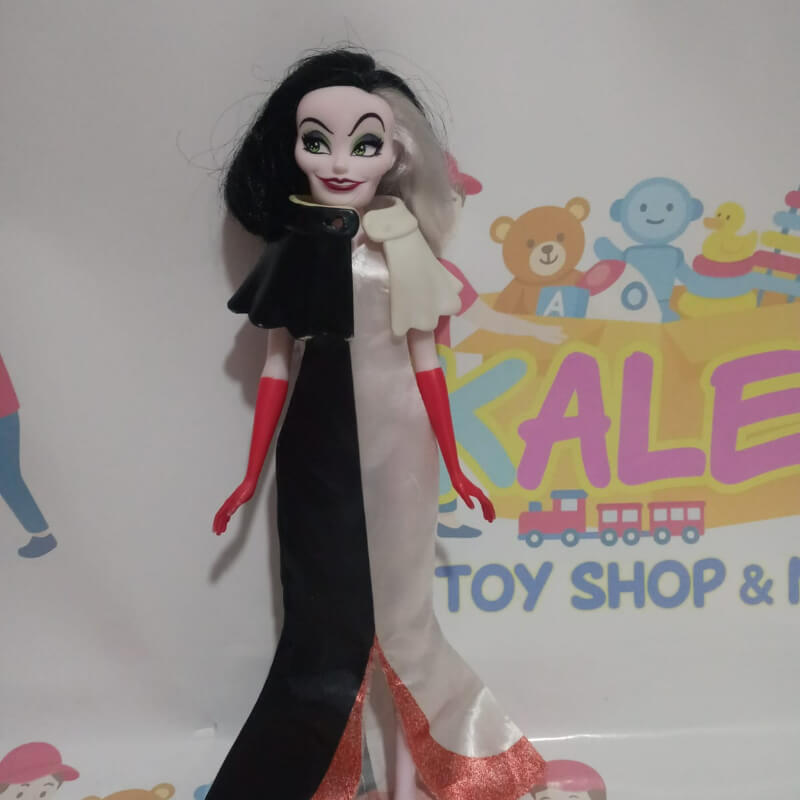 VILLANA CRUELLA DE VIL (USADA COMO NUEVA)