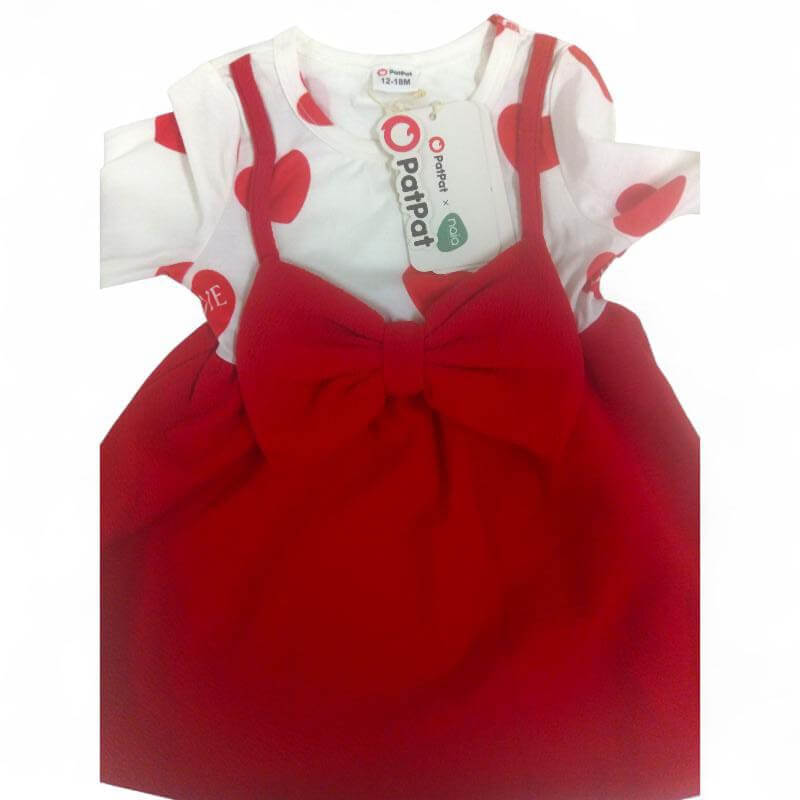 Vestido Moño y Corazones: Elegancia y Dulzura