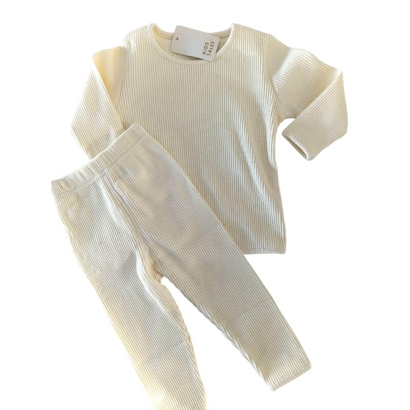 Conjunto Pantalón y Sudadera Kids Tales - Comodidad y Estilo Infantil