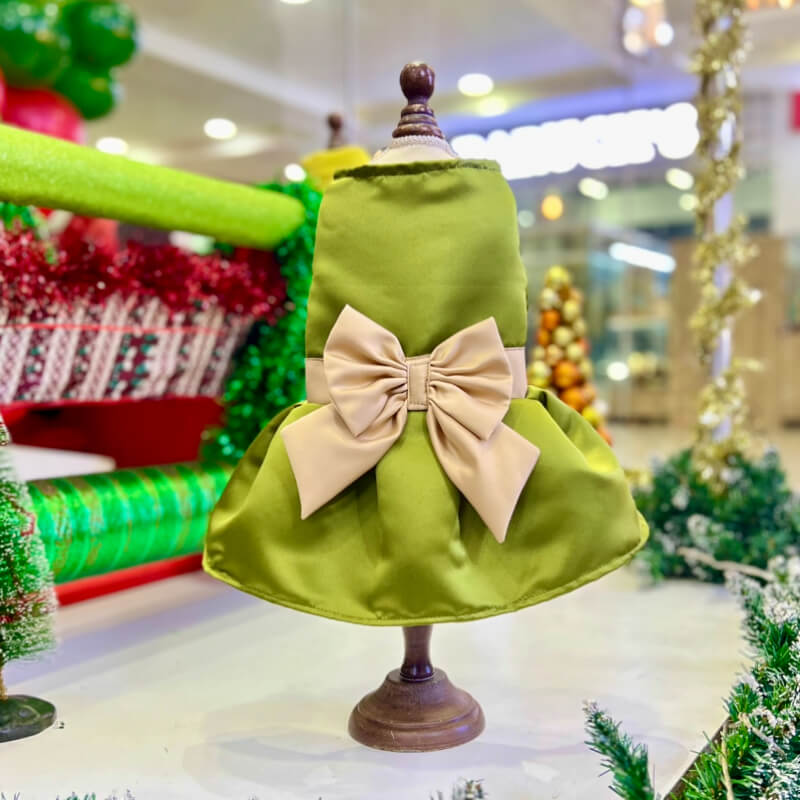 VESTIDO PODESUA VERDE OLIVA Y MAXI LAZO DORADO PARA PERRITAS Y GATITAS TALLA XXXS/XXS