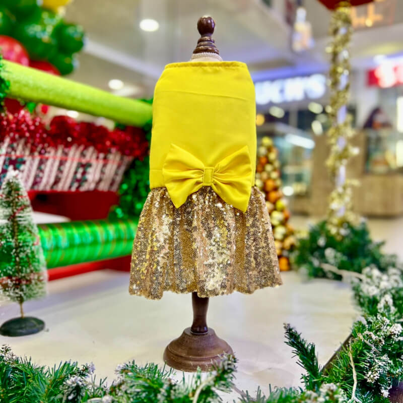 VESTIDO PODESUA ELEGANTE AMARILLO Y LENTEJUELA DORADA CON UN MAXI LAZO AMARILLO PARA PERRITAS Y GATITAS TALLA XS/S
