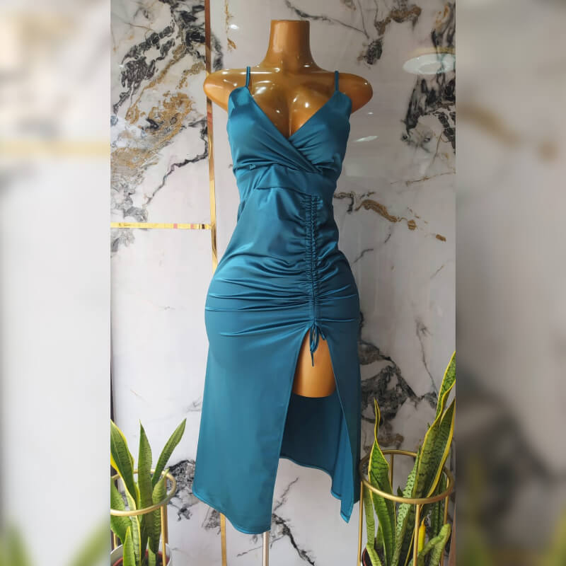 VESTIDO REINA DE GALA