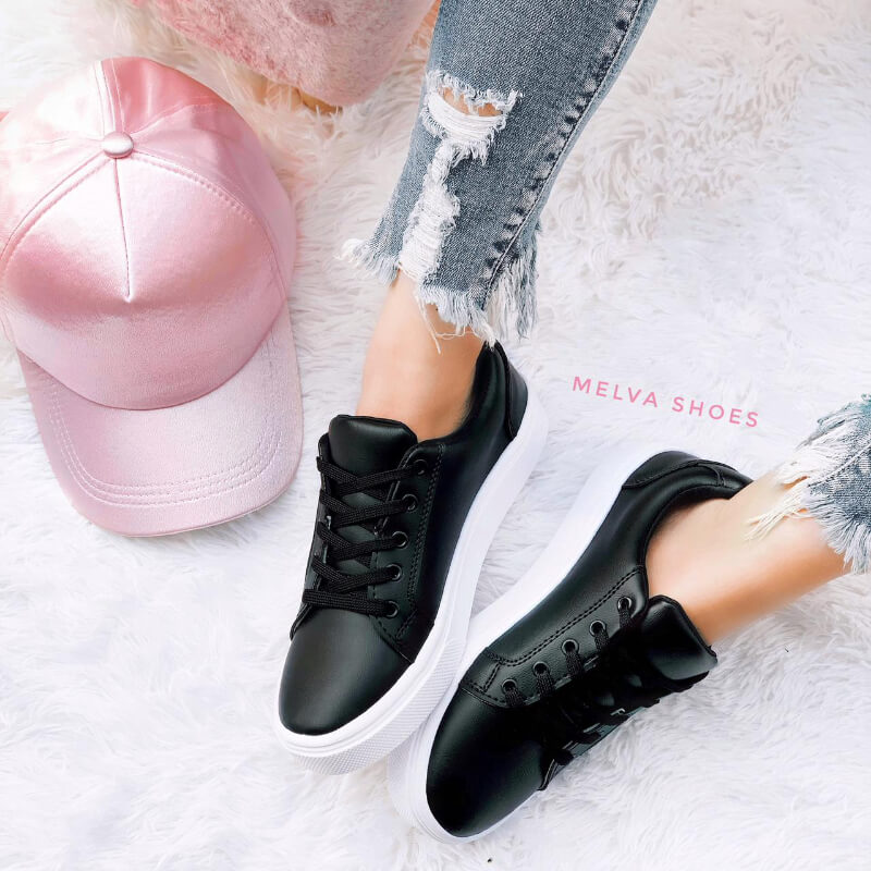 Sneakers Clásicos Negros Urbanos - Comodidad y Estilo