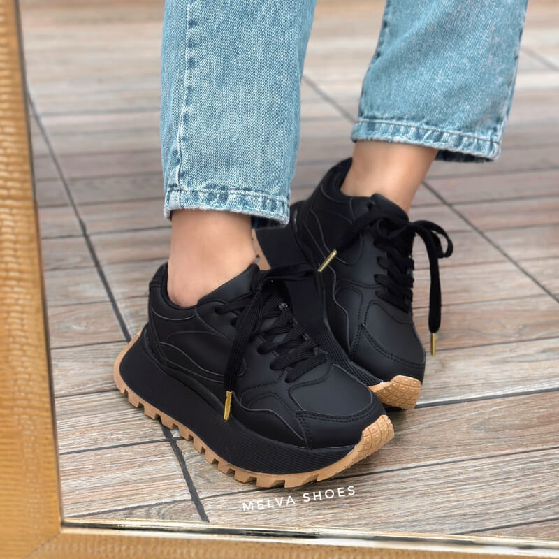 Sneakers Urbanas Negras : Comodidad, Estilo y Tendencia con Suela Alta Negro y Café