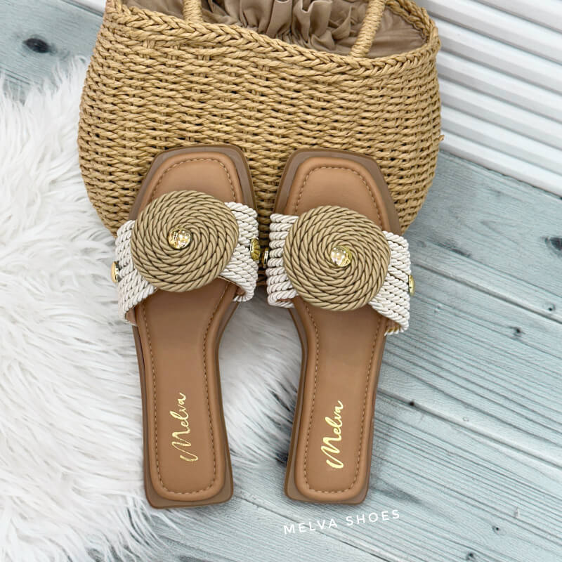 Sandalias Bajas Color Camel con Faja de Cabuya Espiral – Estilo Natural y Sofisticado