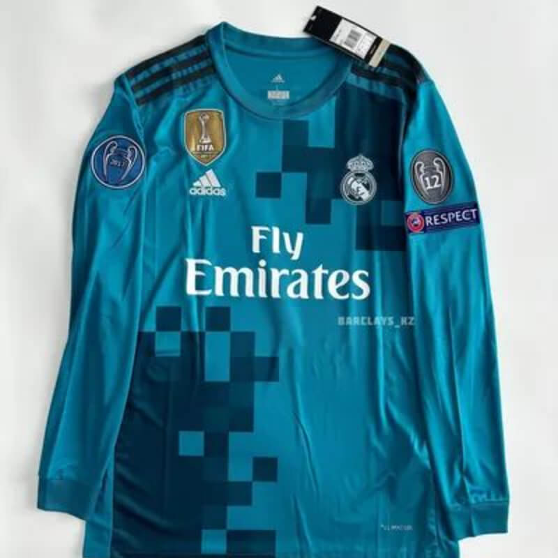 BUZO REAL MADRID - 2017/2018 (#7 RONALDO) RETRO