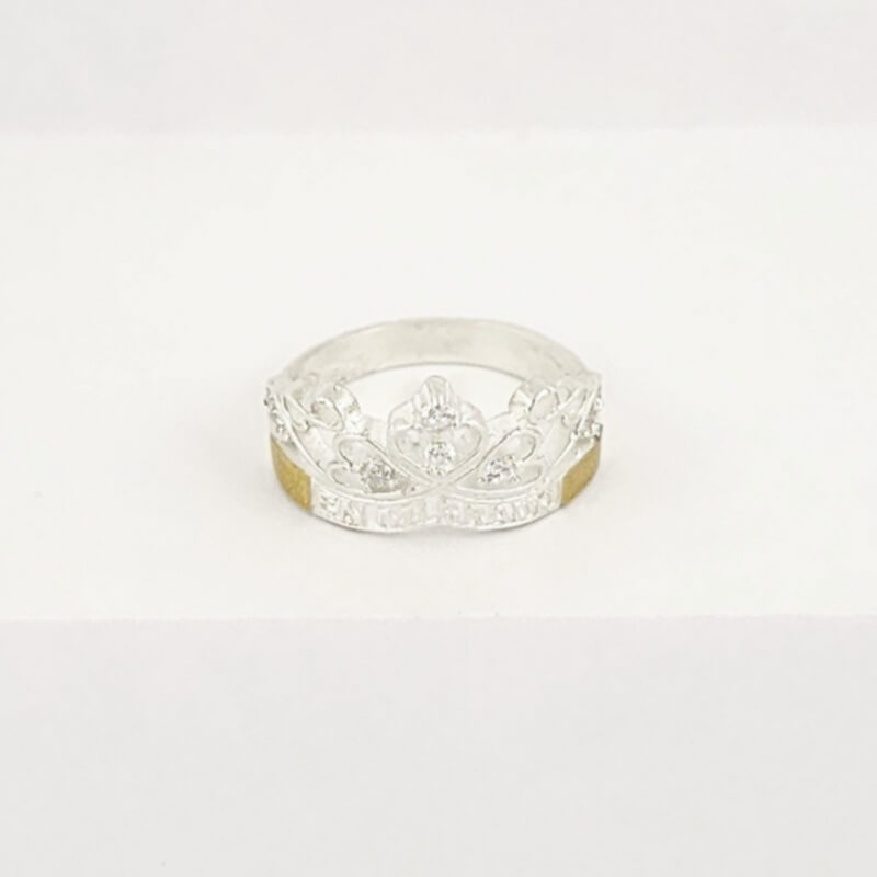 Anillo de Plata 925 y Oro: Corona Real, Diseño Exclusivo, Joyería Fina