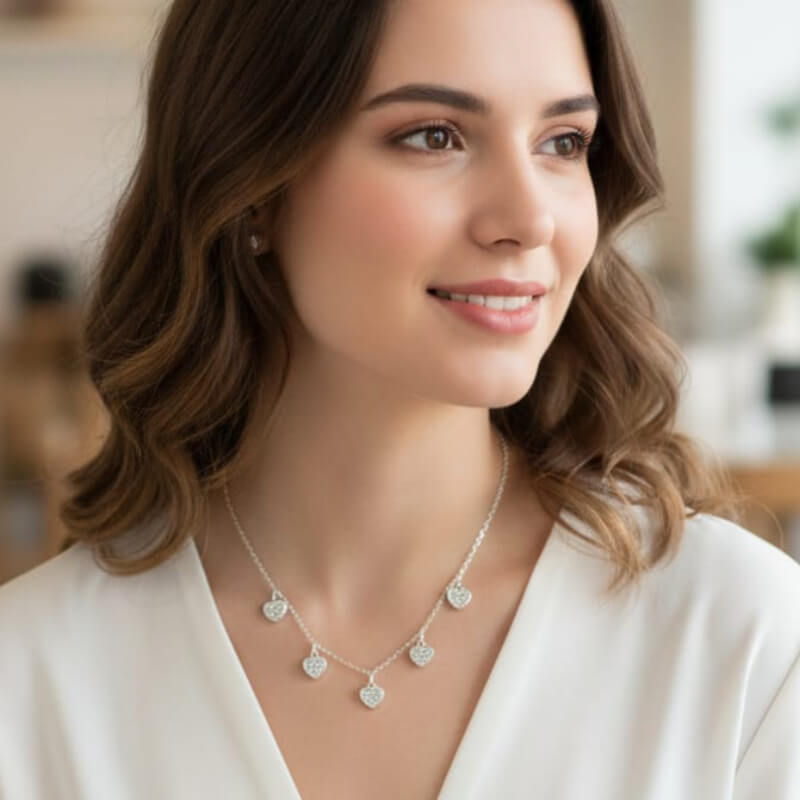 Collar de Plata Ley 925 Corazones: Joya Fina para Mujer, Regalo Ideal, Diseño Exclusivo y Elegante