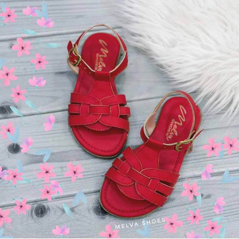 Sandalias Rojas de Niña: Elegancia, Broche Seguro y Comodidad. Calzado Infantil Glamuroso y Versátil.